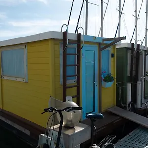https://boat-house-leandro.hotelsalgherosardinia.com