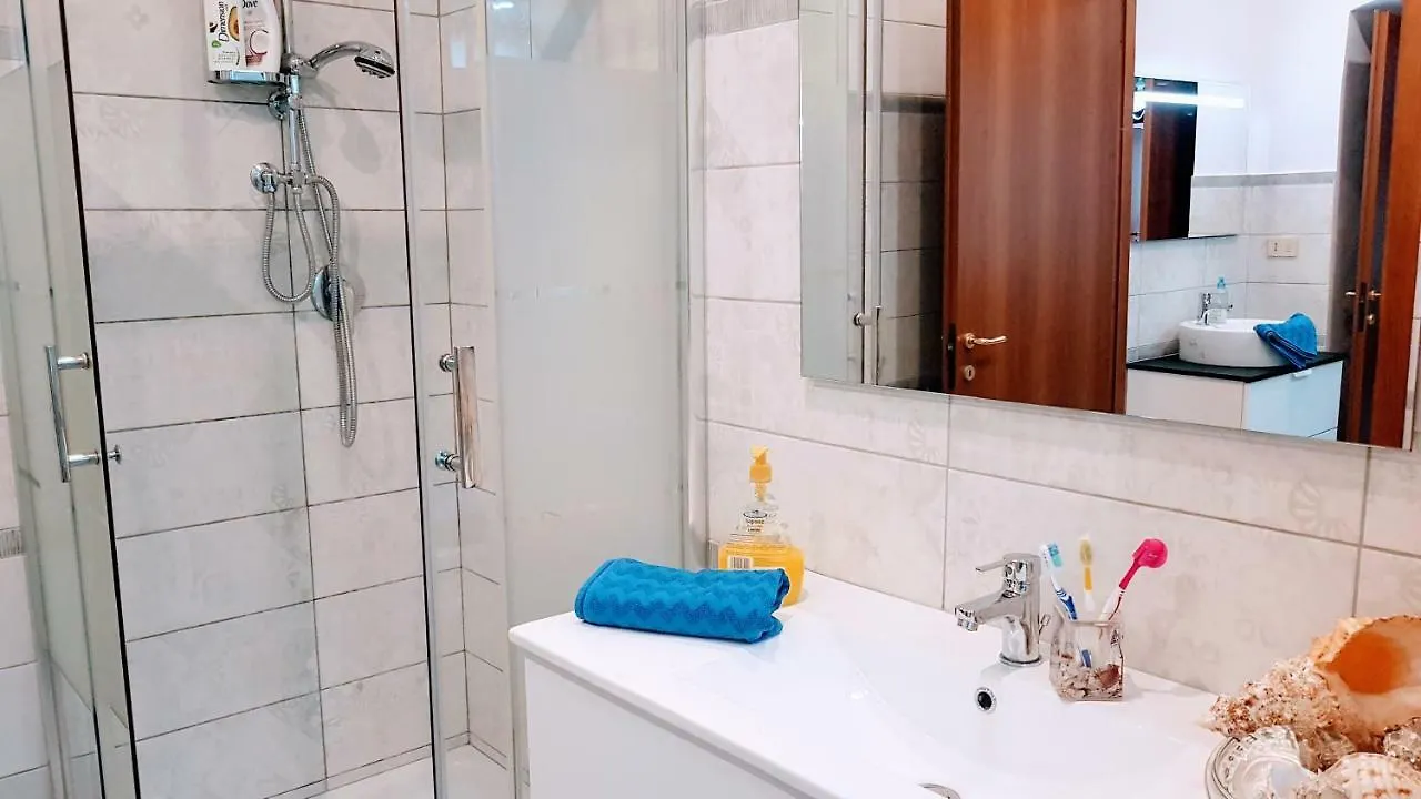 Appuntamento Al Porto Villa Savona